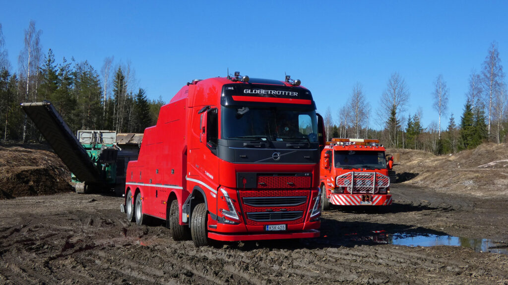 Raskaan kaluston hinaus Kotka